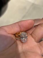 10-Carat Lab-Grown Oval Diamond Ring: E Color, VVS2 Clarity in 18K Gold