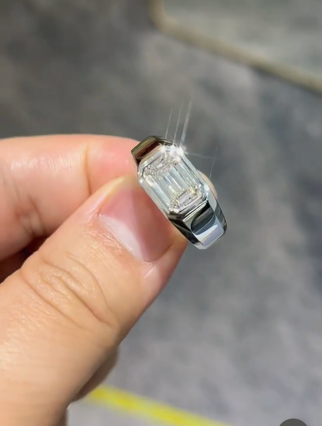 screenshot_20260212_020251 Lab-grown emerald diamond ring - Image 1