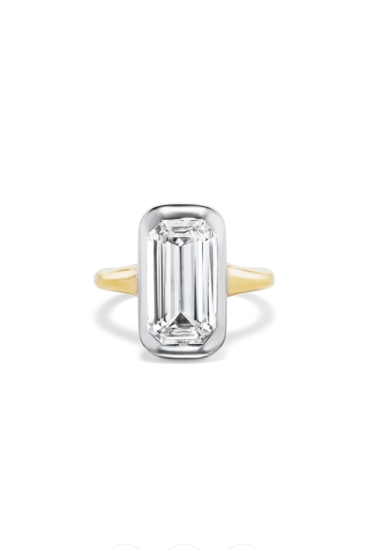 a3b7ba8b5970e18651c542d6a08d0aff lab grown diamond ring - Image 1