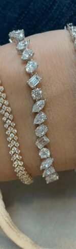 Laboratory diamond tennis bracelet