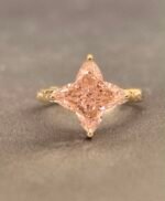 Labor-grown diamond ring set