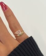 Laboratory-grown diamond earrings and rings - Image 2